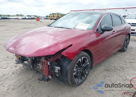 2024 Kia K5 Gt-Line из США, поврежденный, VIN 5XXG64J28RG247797